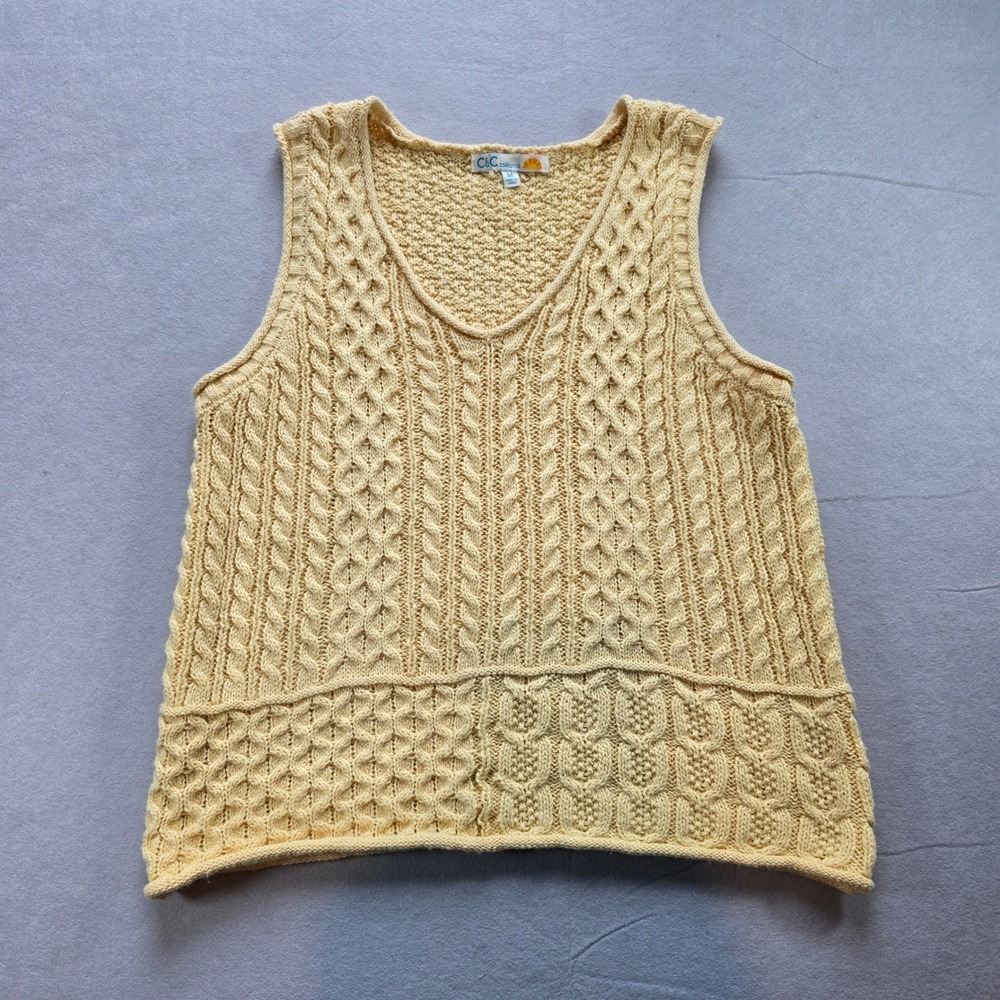 C&C California Cable Knit V-Neck Sweater Vest Med Yellow Rory Gilmore Aesthetic